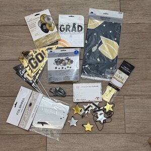 Graduation Party Decoration Set in Black and Gold